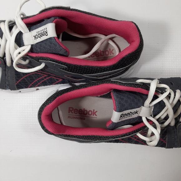 Reebok SmoothFlex Flyer Size 10 Gray and Pink Running Athletic Sneakers Shoes - Picture 9 of 10
